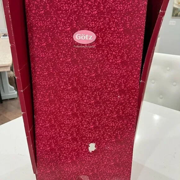 VINTAGE GOTZ German Noelle Doll In Box *Rare only 1,500 made LIMITED EDITION - Picture 15 of 16